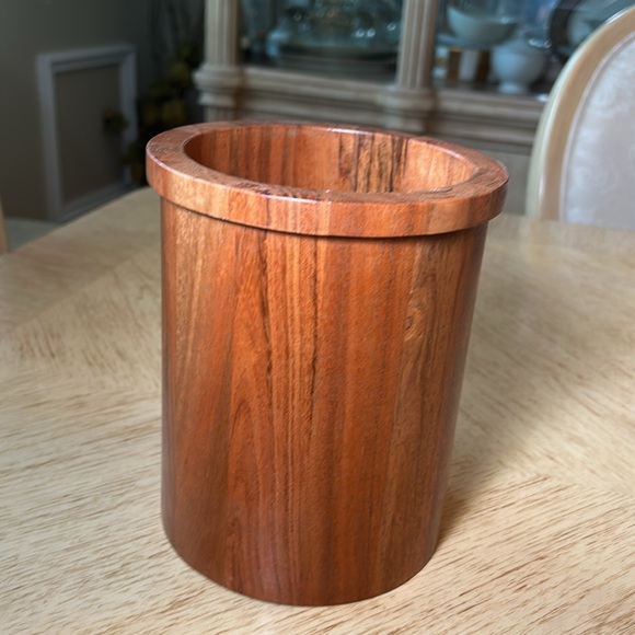 Hearth and Hand with Magnolia Utensil Holder - Picture 5 of 5